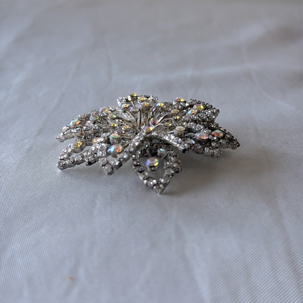 Vintage Aurora Borealis Flower Crystal Rhinestone Brooch Pin Statement Jewelry - Picture 8 of 11